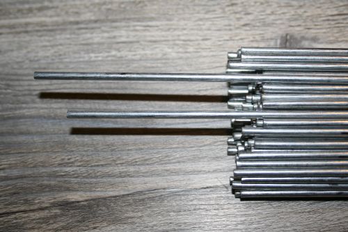 ronde verzinkte staafjes metaal 100cm ronde verzinkte staafjes metaal 100cm