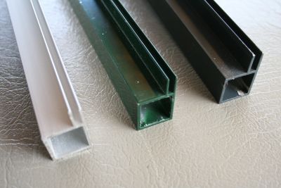 profielen 20 x 20 x 1,5mm met flens 3 of 4mm profielen 20 x 20 x 1,5mm met flens 3 of 4mm