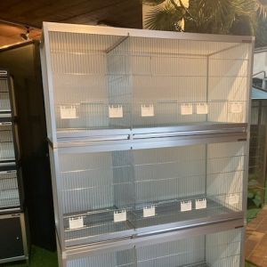 Kooien b121.5 x d50xh60.2cm in brut extra alu en pvc