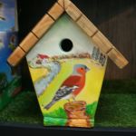 handgeschilderde vogelhuisjes